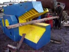 138 تن ظرفیت ماشین بالر فلزی با عملیات Omron Japan PLC و مواد فولادی