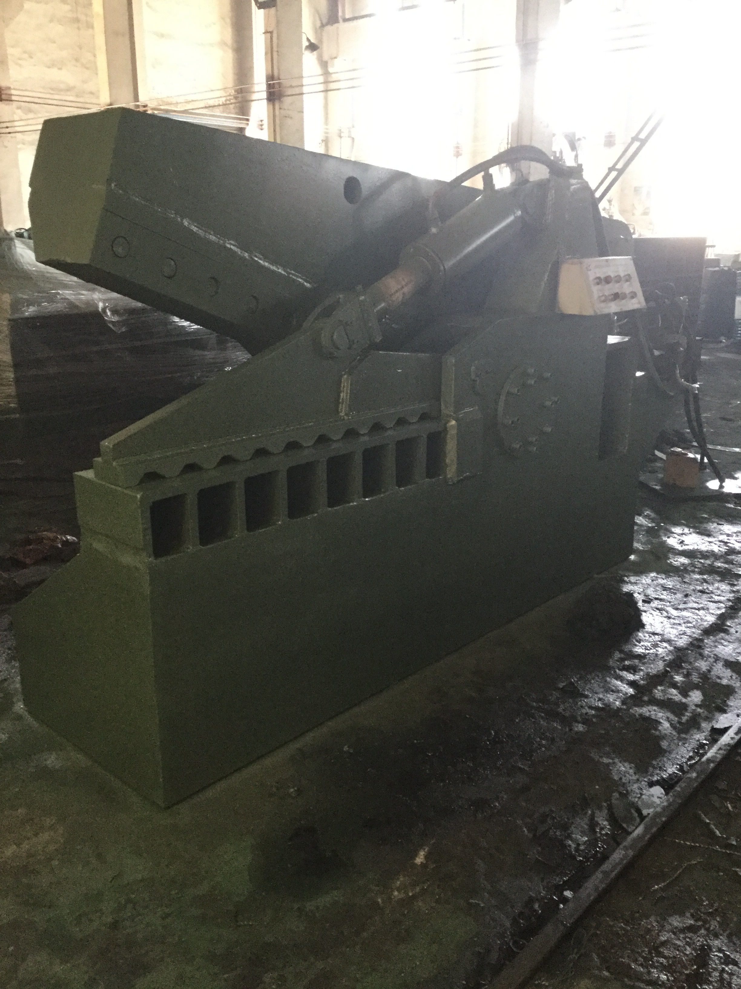 Hydraulic 3150 kN Alligator Shear for Heavy Scrap Metal Cutting
